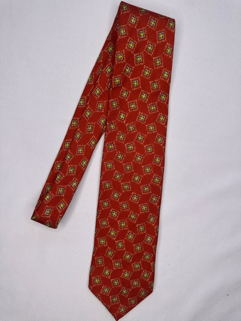 Ermenegildo Zegna Disengo Esclusivo Red/Orange 100% Silk Geometric Medallion Tie